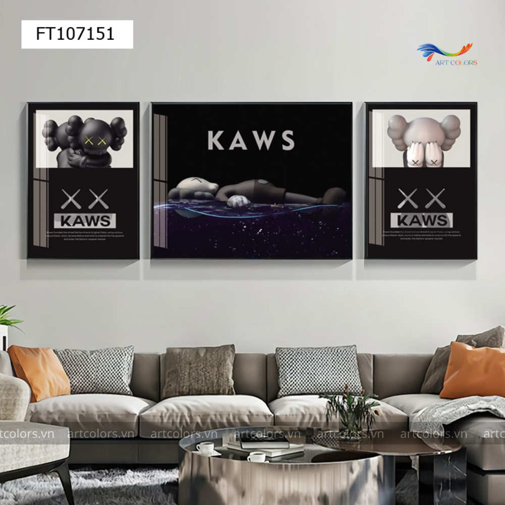 Tranh Tráng Gương Gấu KAWS – KW028